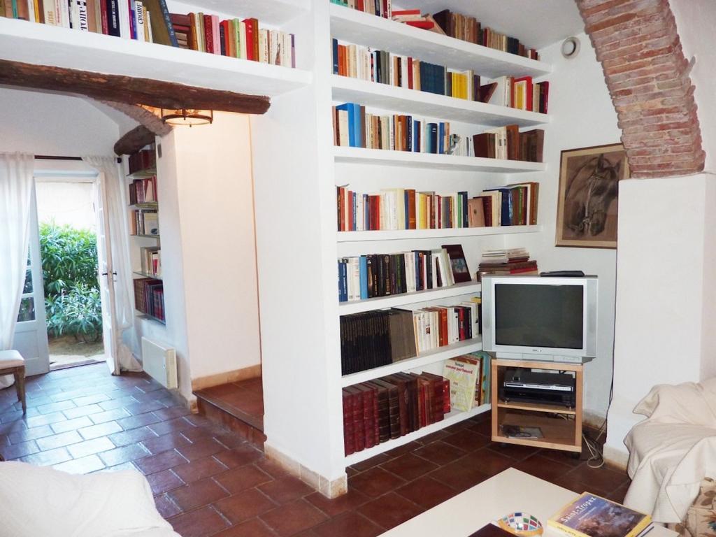 Maison Au Coeur Du Village Gassin Esterno foto